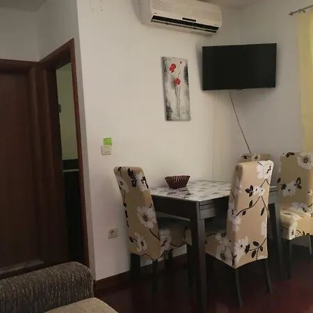 Vano Apartment *